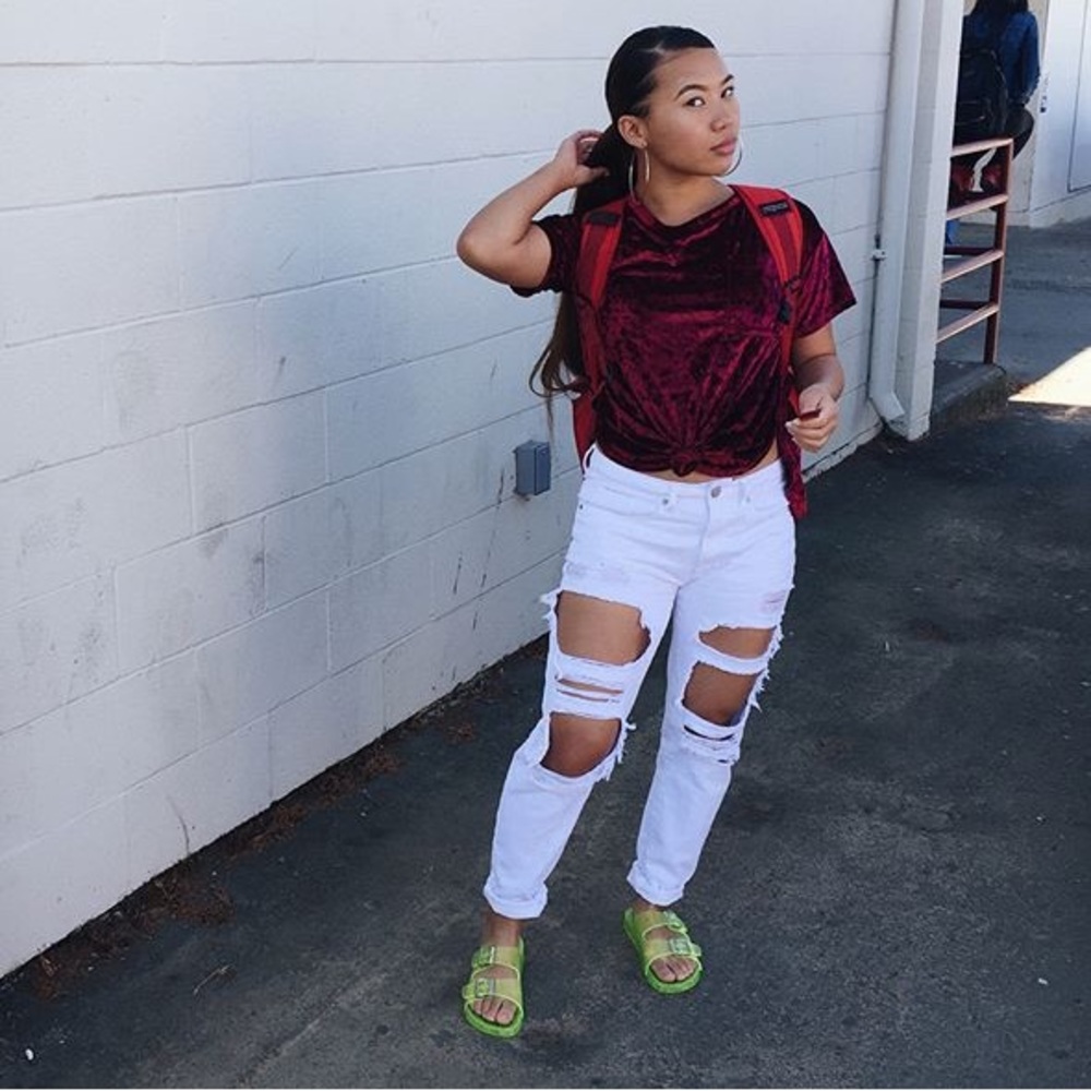 White ripped / distressed boyfriend jeans